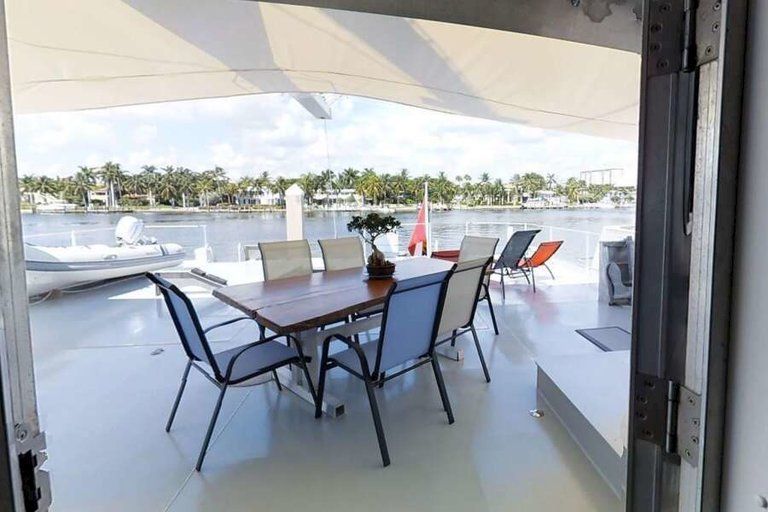 silhouette cruises - my basilisk-05.jpg  